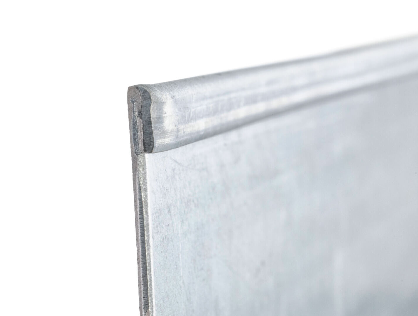 our outward-facing rolled top closes securely in on itself, making the edging easier to form than competitors'